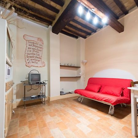 Appartamenti Turistici Vicolo S. Chiara Sassoferrato Exteriér fotografie