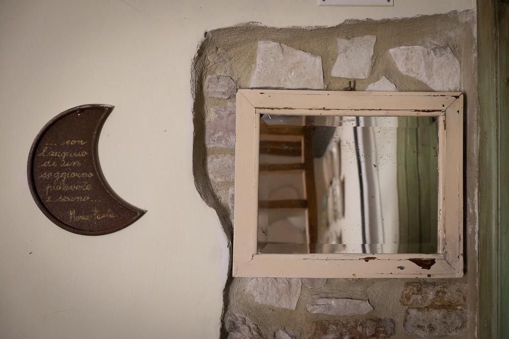 Appartamenti Turistici Vicolo S. Chiara Sassoferrato Exteriér fotografie