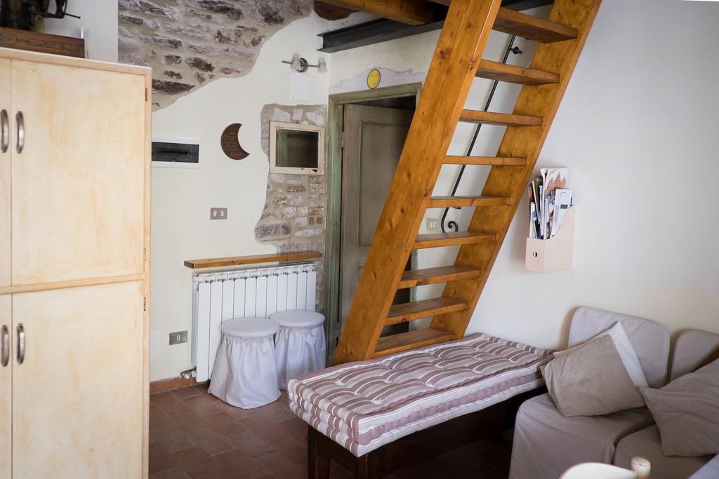 Appartamenti Turistici Vicolo S. Chiara Sassoferrato Exteriér fotografie