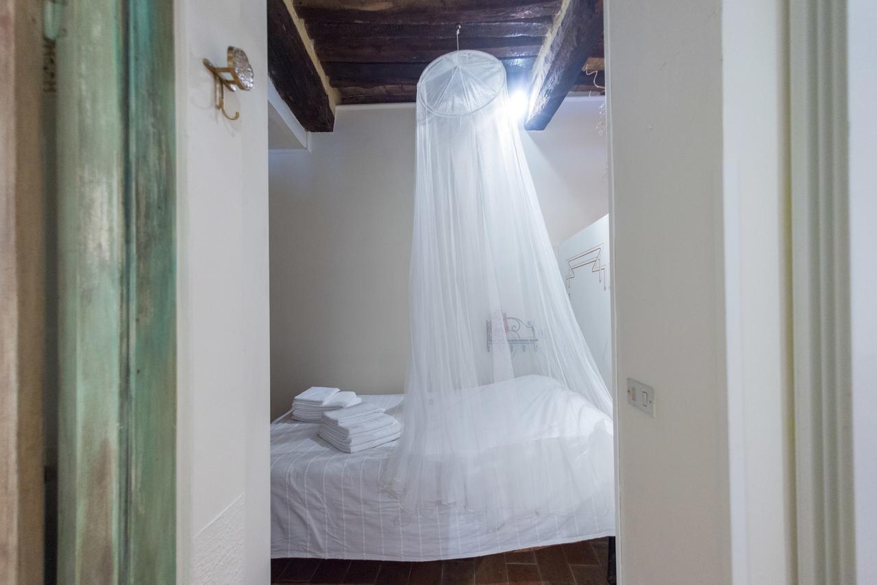 Appartamenti Turistici Vicolo S. Chiara Sassoferrato Exteriér fotografie